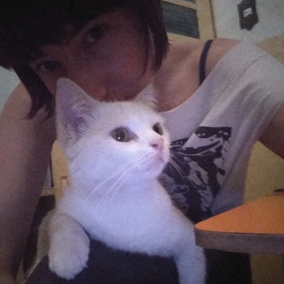 Meet your Posher, Kate - Picture 1 of 1